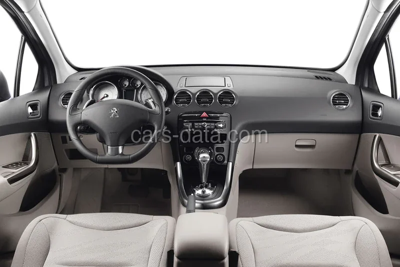 Peugeot 308 SW Access 1.6 e-HDi 2011 front view