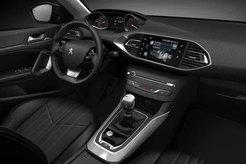 Peugeot 308 Active 1.6 e-HDi 2013 view 2