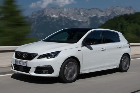 Peugeot 308 Active 1.2 PureTech 110 2018 view 3