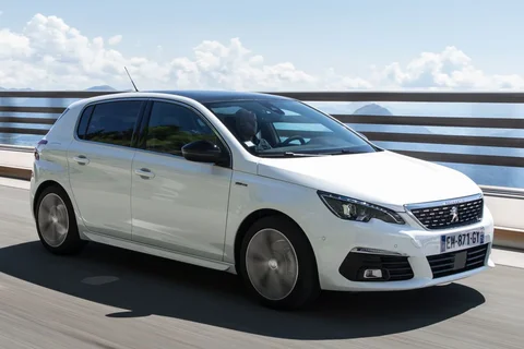 Peugeot 308 Active 1.2 PureTech 110 2018 view 4