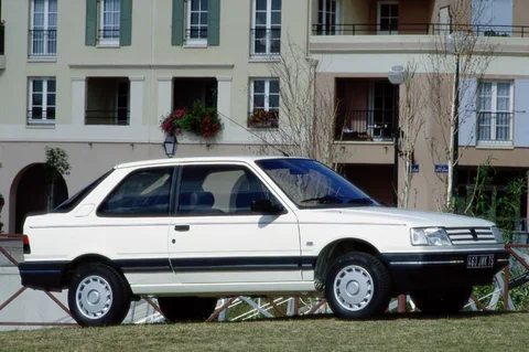Peugeot 309 Automatic 1989 view 3