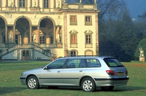 Peugeot 406 Break XT 2.2-16V 2002 view 3