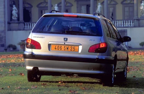 Peugeot 406 Break XT 2.2-16V 2002 view 4
