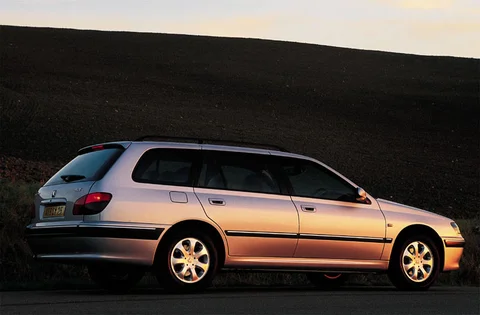 Peugeot 406 Break XT 2.2-16V 2002 view 5