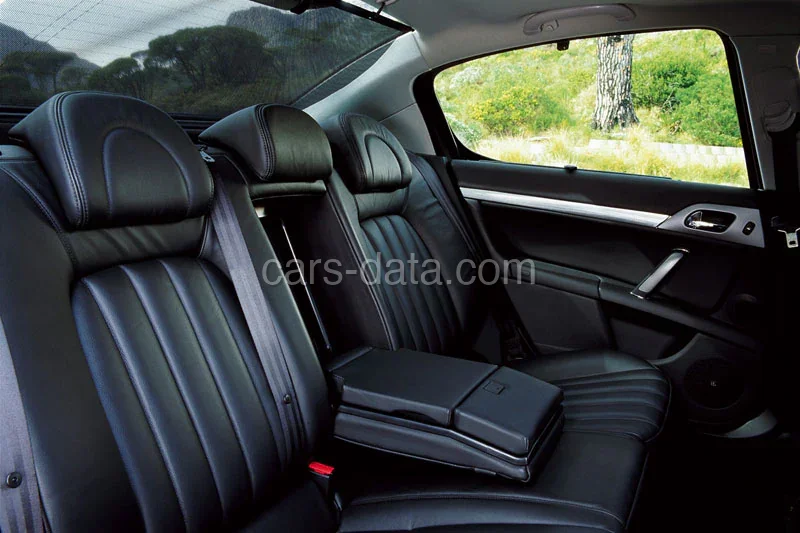 Peugeot 407 XS 3.0-24V