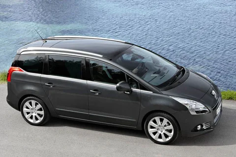 Peugeot 5008 Active 1.6 e-HDi 5P 2011 view 8