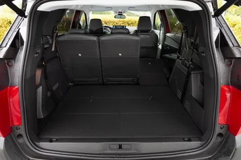 Peugeot 5008 Active 1.2 PureTech 130 2021 view 4