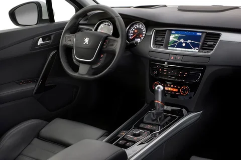 Peugeot 508 SW GT 2.2 HDi 2010 view 9