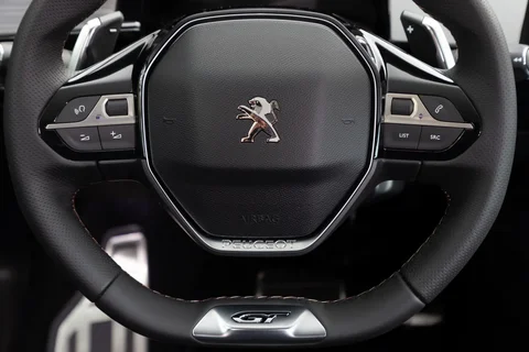 Peugeot 508 Active PureTech 130 2020 view 3