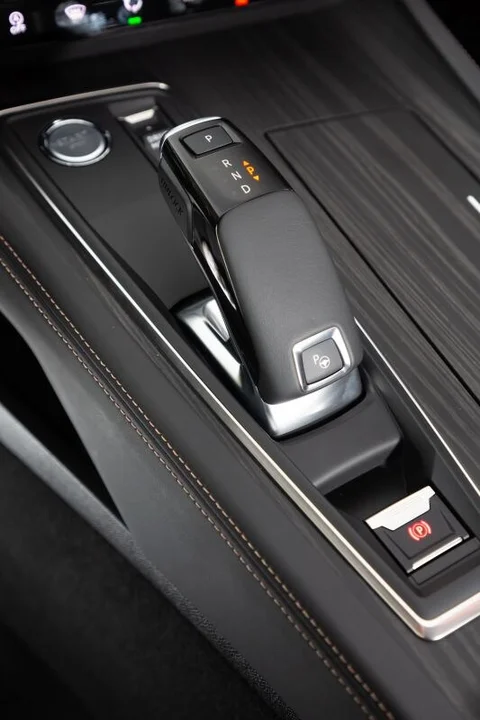 Peugeot 508 SW First Edition PureTech 225 2019 view 3