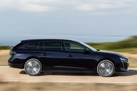 Peugeot 508 SW First Edition PureTech 225 2019 view 10