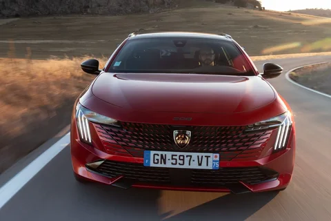 Peugeot 508 SW Allure PureTech 130 2023 view 2