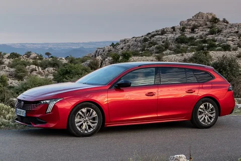Peugeot 508 SW Allure PureTech 130 2023 view 3