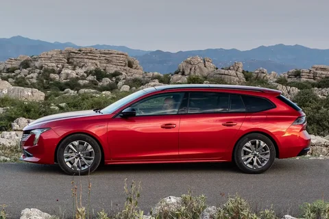 Peugeot 508 SW Allure PureTech 130 2023 view 4