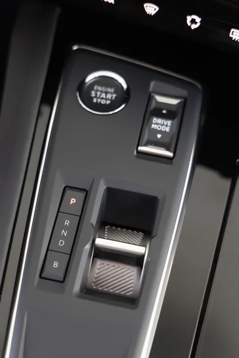 Peugeot 508 SW Allure PureTech 130 2023 view 5