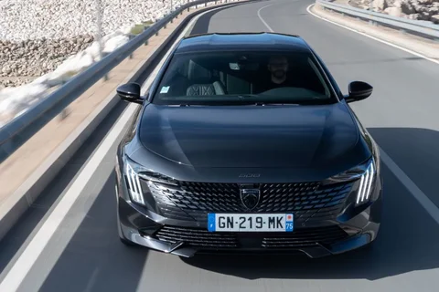 Peugeot 508 PSE HYbrid 360 2023 view 8