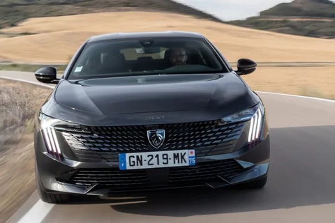 Peugeot 508 PSE HYbrid 360 2023 view 10