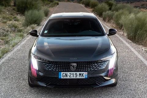 Peugeot 508 PSE HYbrid 360 2023 view 11