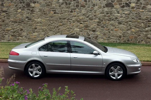 Peugeot 607 2.7-24V V6 HDiF Executive 2005 view 4