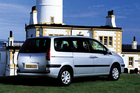 Peugeot 807 ST 2.2-16V 2002 view 6