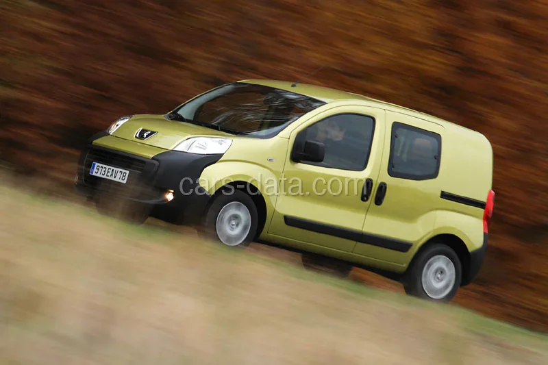Peugeot Bipper Tepee XT 1.4 2009 front view