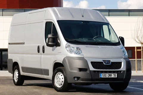 Peugeot Boxer L4H2 435 HDi 150 2012 view 5