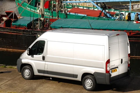 Peugeot Boxer L4H2 435 HDi 150 2012 view 7