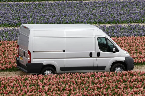 Peugeot Boxer L4H2 435 HDi 150 2012 view 9