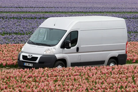 Peugeot Boxer L4H2 435 HDi 150 2012 view 10