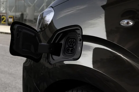 Peugeot Expert e-Traveller Standard 50kWh Business 2020 view 6