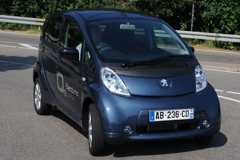 Peugeot Ion Ion 2016 view 7