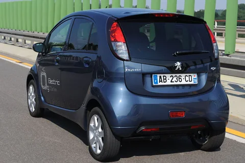 Peugeot Ion Ion 2016 view 8