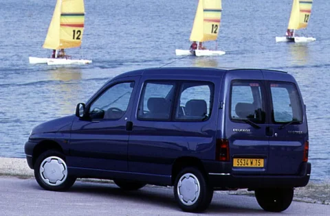 Peugeot Partner Combispace 1.4 1997 view 2