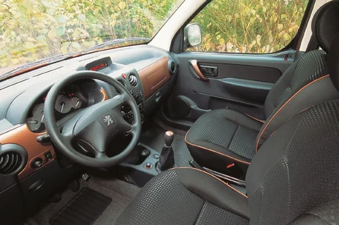 Peugeot Partner VTC 2.0 HDI 2002 view 7