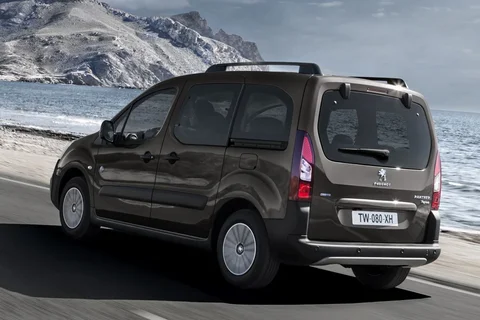 Peugeot Partner Tepee Access Electric 2017 view 2