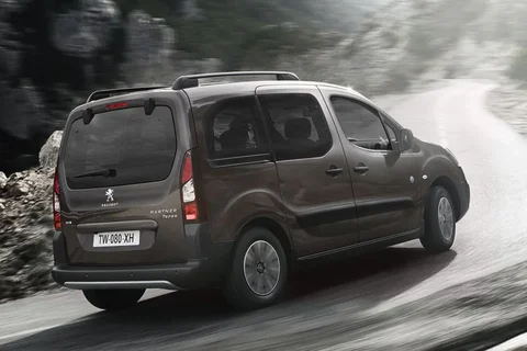 Peugeot Partner Tepee Access Electric 2017 view 7