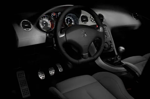 Peugeot RCZ 2.0 HDi 160 2010 view 4