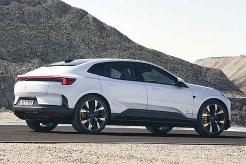 Polestar 4 Long Range Dual Motor Performance Plus 2025 view 11