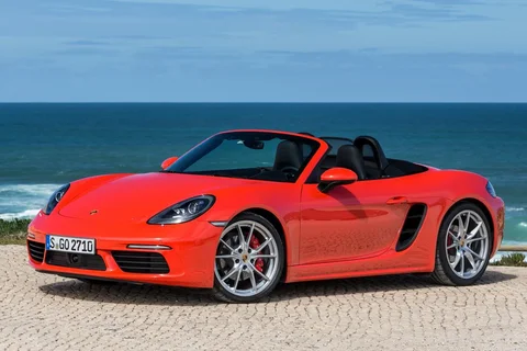 Porsche 718 Boxster 2016 view 3