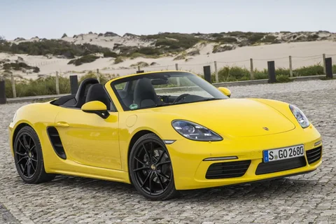 Porsche 718 Boxster 2016 view 9