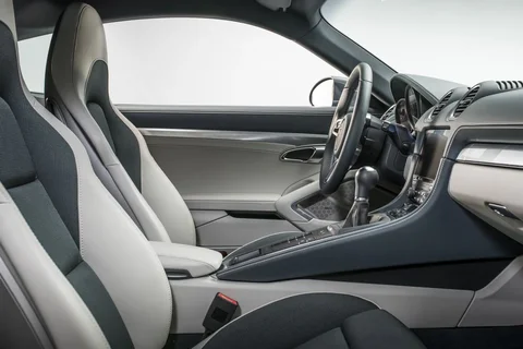 Porsche 718 Cayman 2016 view 2