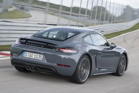 Porsche 718 Cayman 2016 view 7