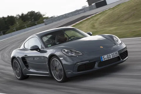 Porsche 718 Cayman 2016 view 8