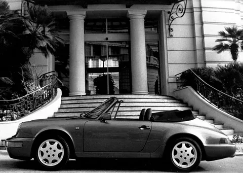 Porsche 911 Carrera 2 Cabriolet 1989 view 8