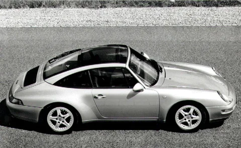 Porsche 911 Carrera Targa 1995 view 7