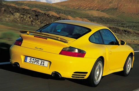 Porsche 911 Turbo 2000 view 9