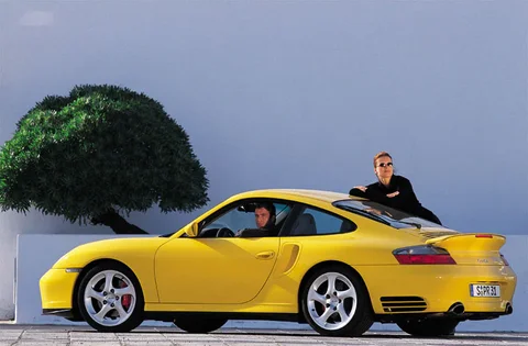 Porsche 911 Turbo 2000 view 6