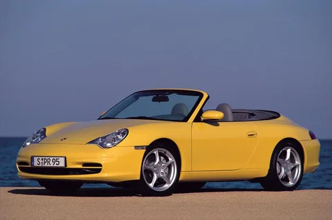 Porsche 911 Carrera Cabriolet 2001 view 4