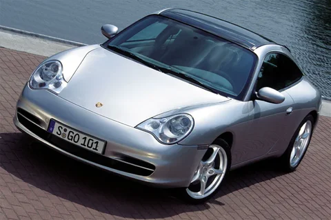 Porsche 911 Carrera Targa 2001 view 2