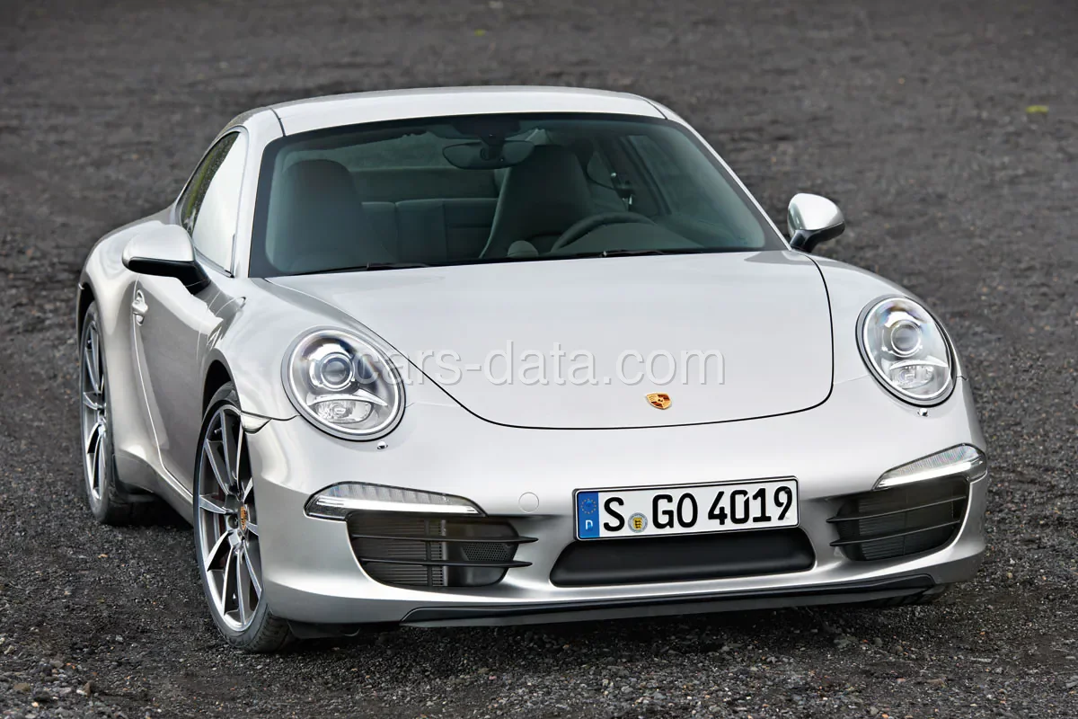 Porsche 911 Carrera 4S Coupé 2012 front view